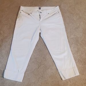 White denim capris